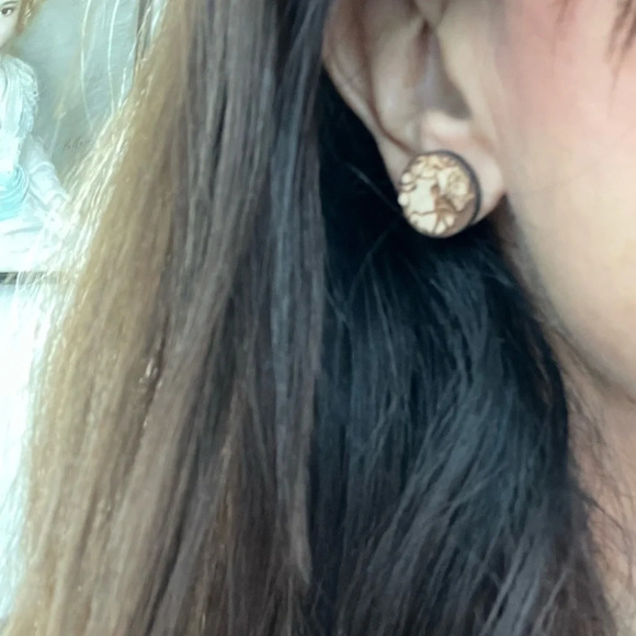 Magical Wooden Fairy Earrings⭐️ - Picture 2 of 3